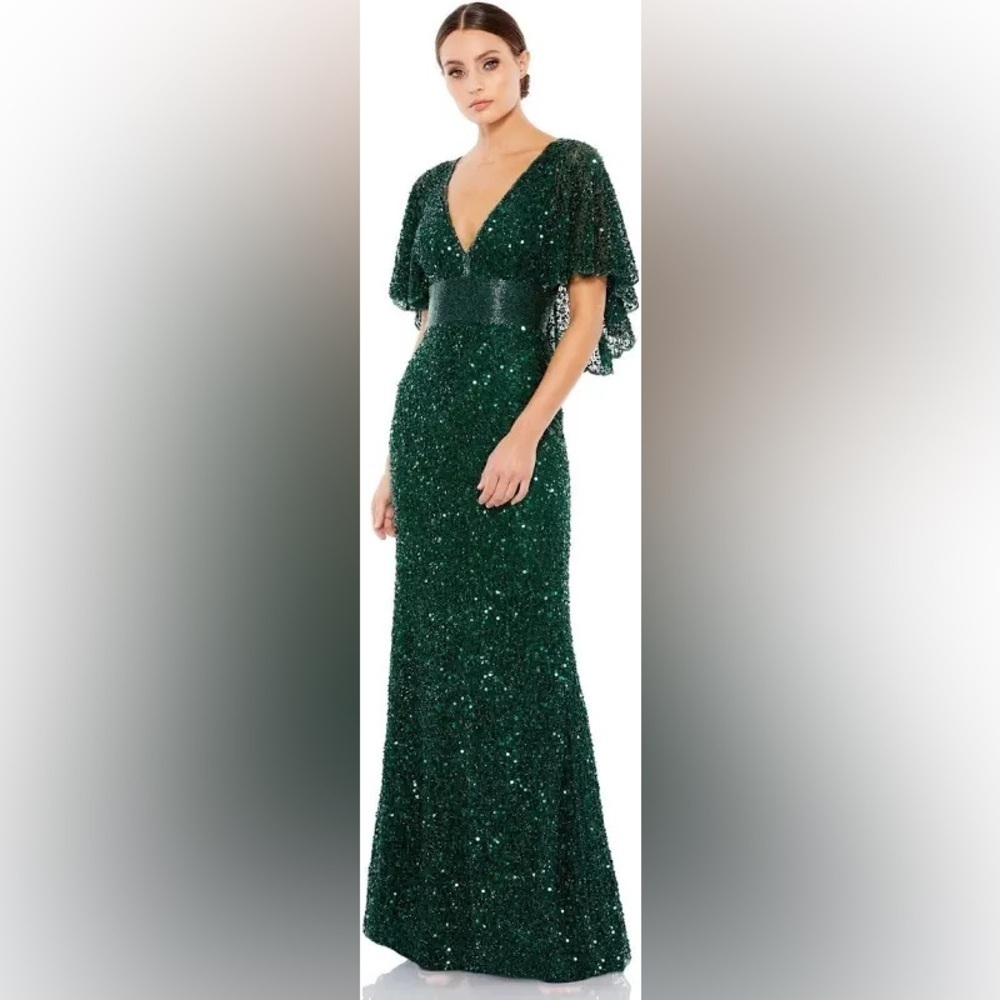 Mac Duggal Emerald Green Sequin V-Neck Evening Gown
